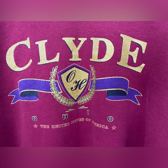 FRUIT OF THE LOOM CLYDE OHIO USA Red Crewneck Long Sleeves Sweatshirt in XL - Picture 7 of 7